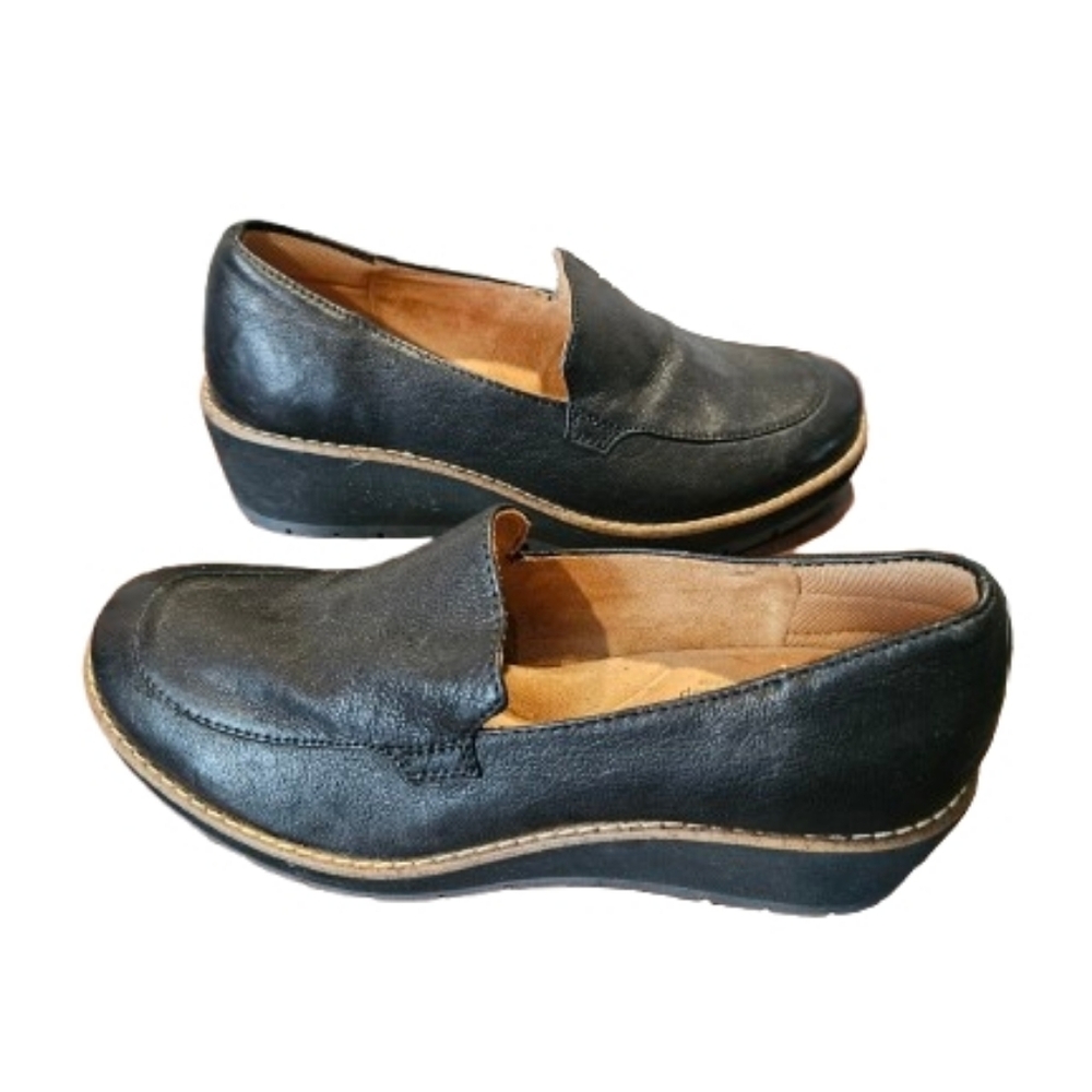 Comfortiva Farland Black Leather Slip-On Wedge Loafers Comfort Shoes Size 6.5